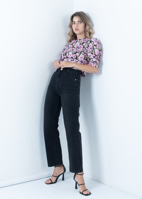 GEBLÜMTE BLUSE MIT KNOPFDETAIL AM RÜCKEN
