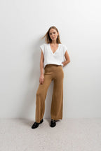 WEITE STRICKHOSE