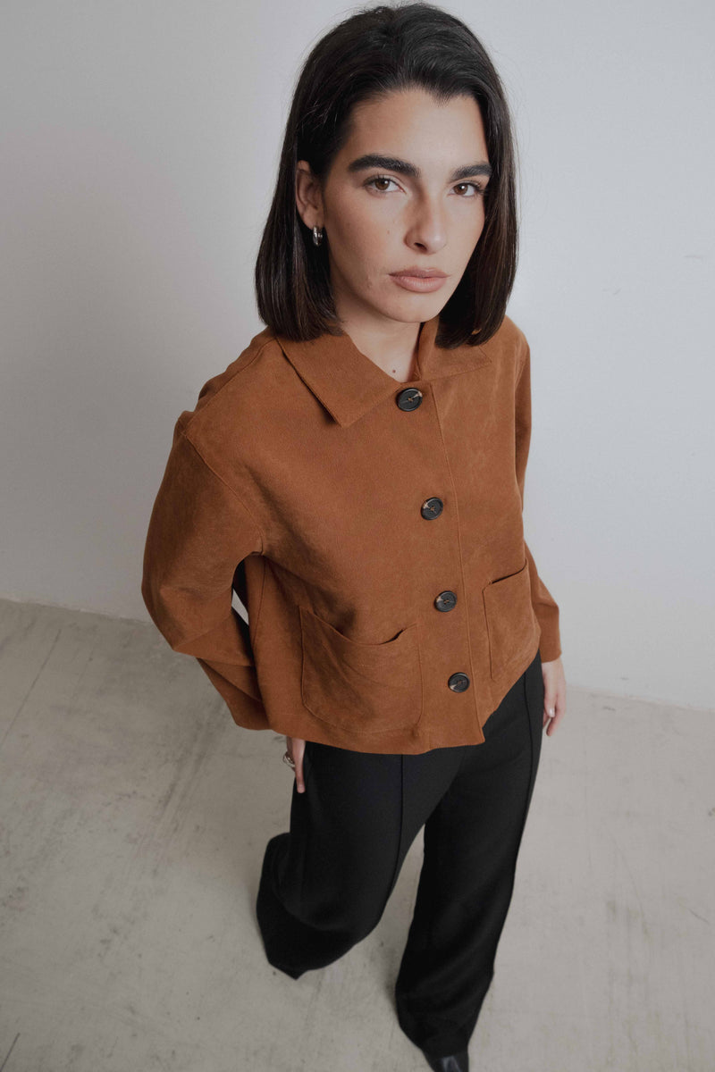 Kurze Jacke in Velourslederoptik