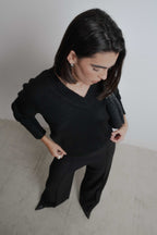 OVERSIZE-STRICKPULLOVER MIT V-AUSSCHNITT