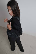 OVERSIZE-STRICKPULLOVER MIT V-AUSSCHNITT
