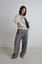 OVERSIZE-STRICKPULLOVER MIT V-AUSSCHNITT
