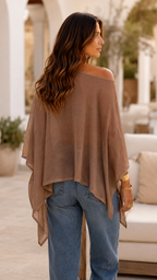 Lightweight Knit Oversized Top – Comfort with Character