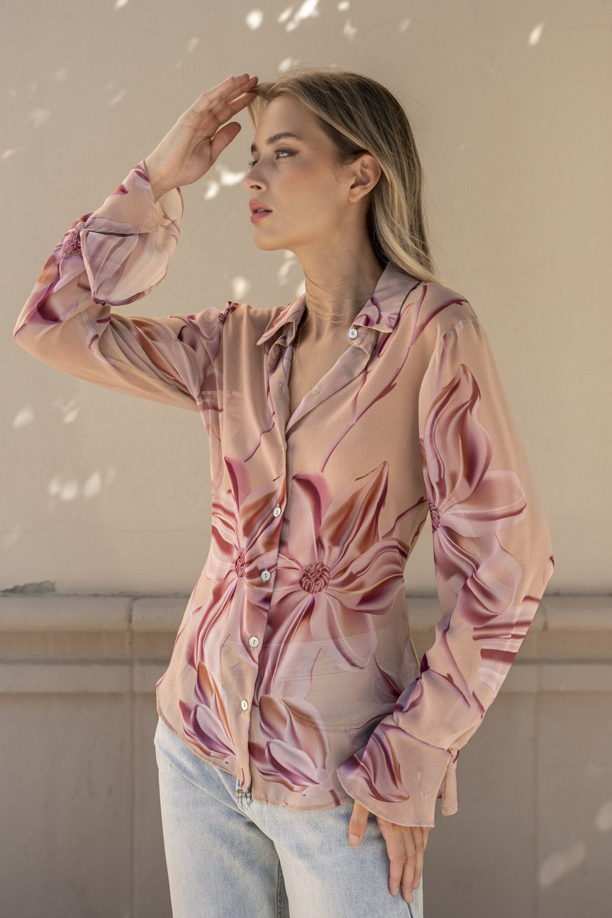 CAMISA ESTAMPADA SEMITRANSPARENTE