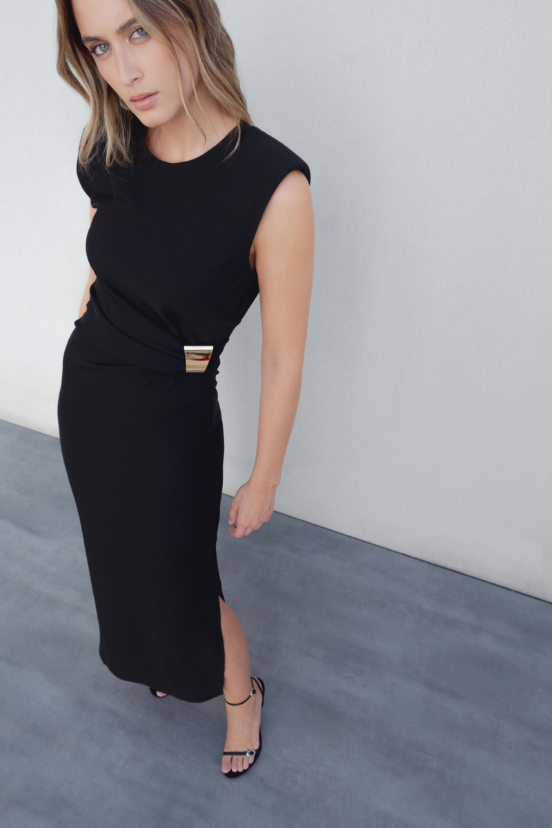 Midi-Kleid mit goldenem Schmuckapplik