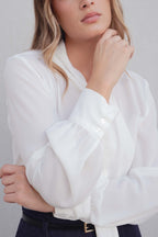 Bluse mit Bindeband am Ausschnitt