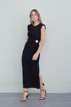 Midi-Kleid mit goldenem Schmuckapplik