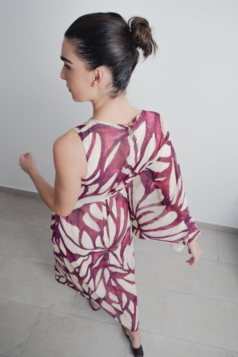 Asymmetrisches bedrucktes Kleid