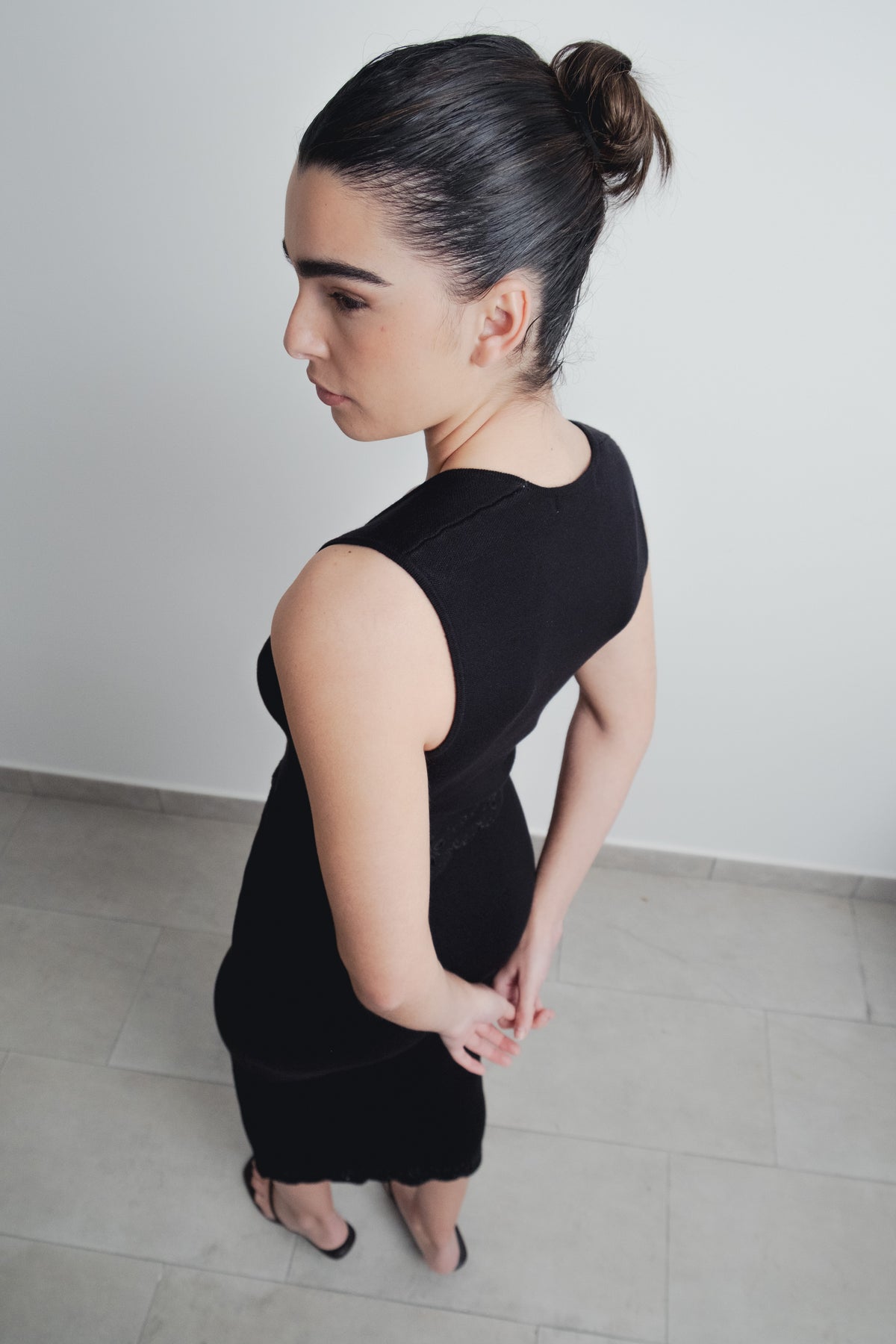 FALDA MIDI PUNTO BORDADOS
