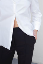 PANTALÓN BOTÓN PLATEADO