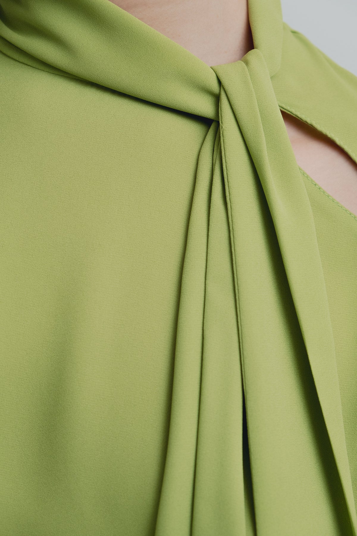 CAMISA VERDE LAZADA