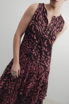 Langes Kleid mit Volants und Print