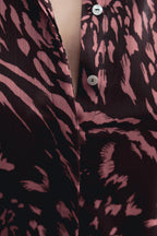 Langes Kleid mit Volants und Print
