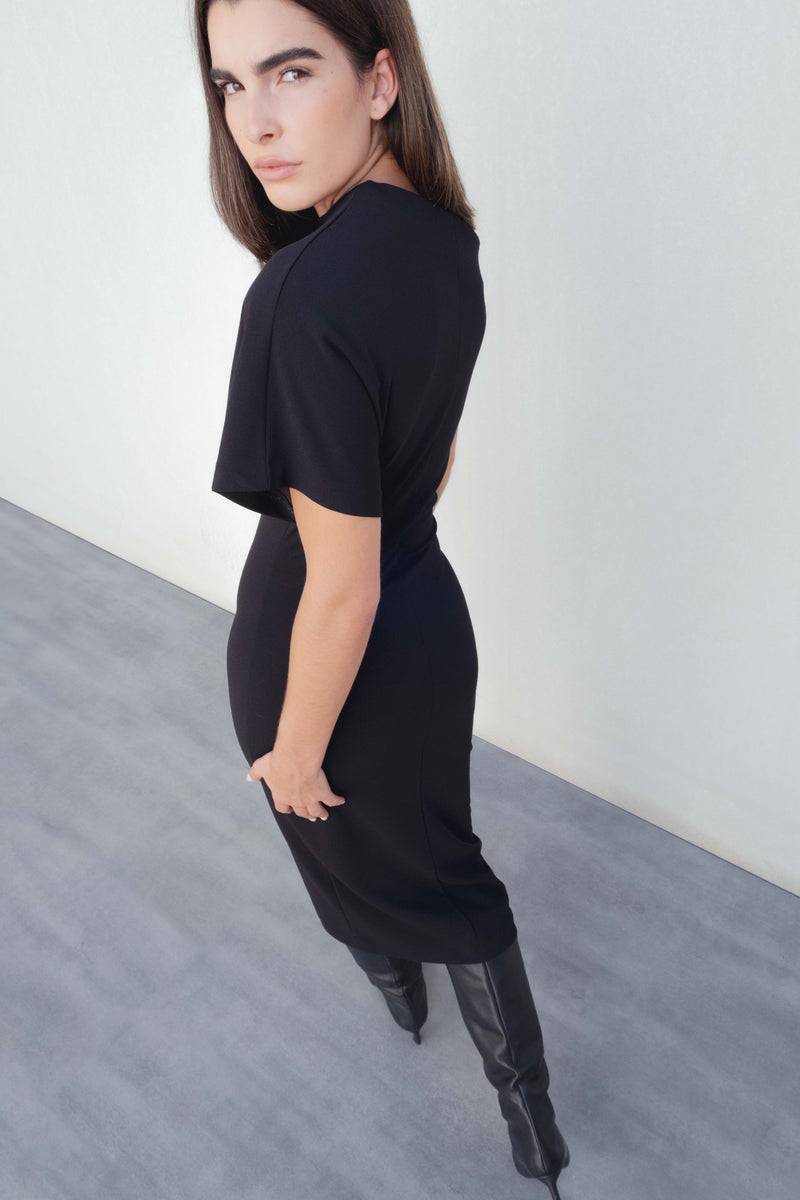 ASYMMETRISCHES KLEID