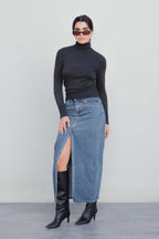 Langer Jeansrock mit Schlitz