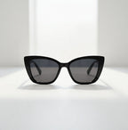 Cat-Eye Sunglasses – Femininity and Mystery